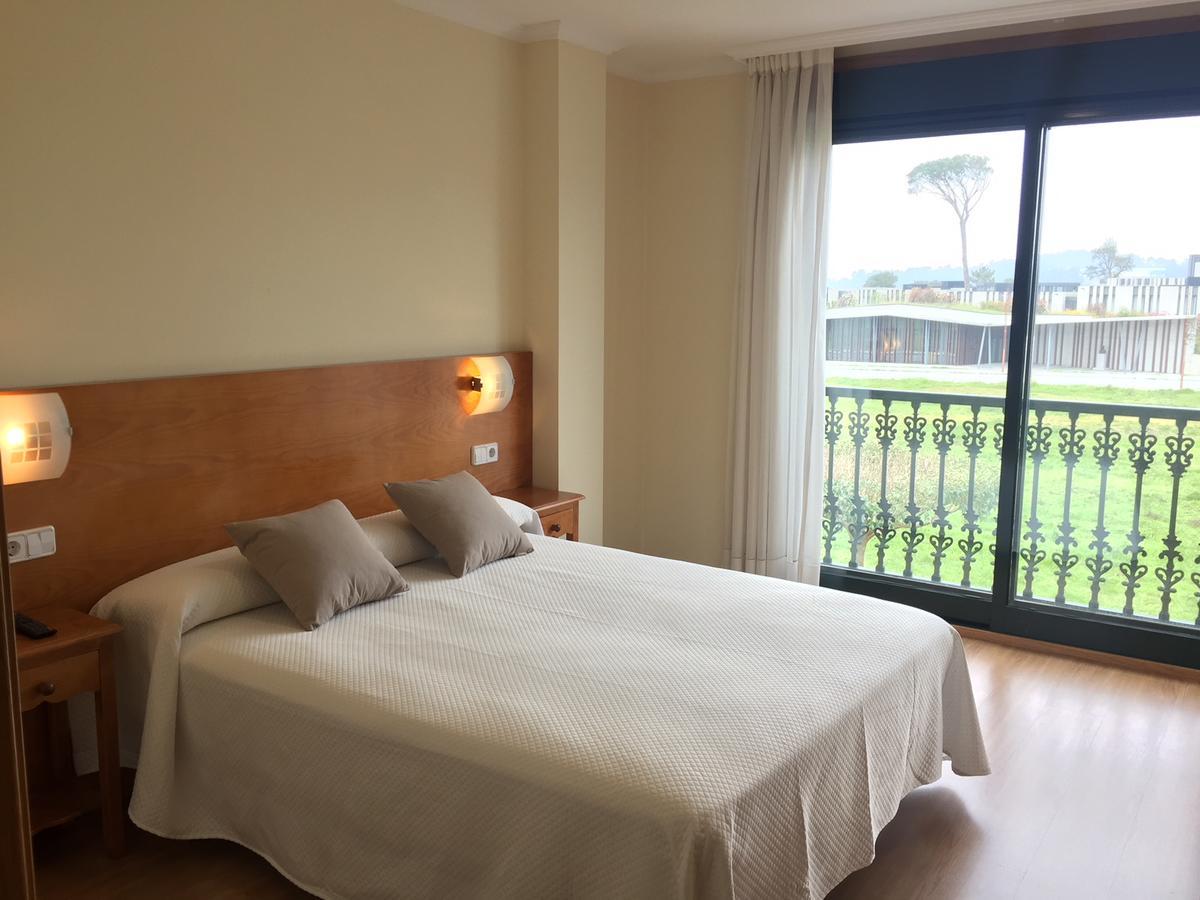 Hostal Santa Baia Рибадумия Экстерьер фото